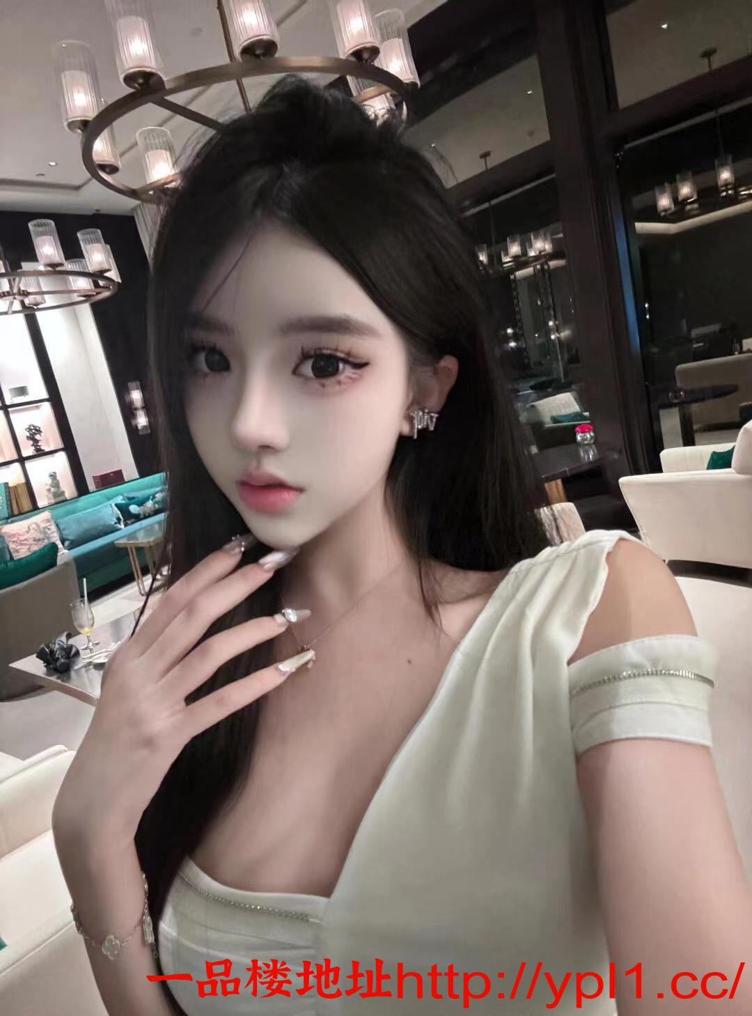 e0f1d192f22b4811ba39a86d6caf84d.jpg