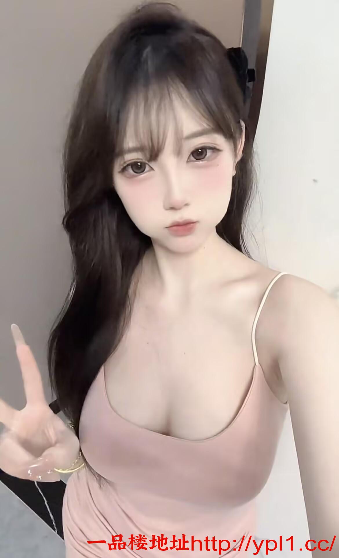 D5B3F99A29FE72EECC569204AAEBEE78.jpg