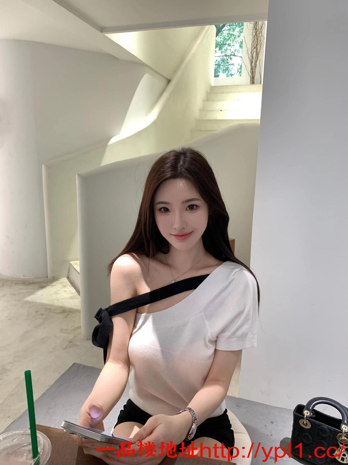 0e679f8800fe8963ad4f7b51df9109e.jpg