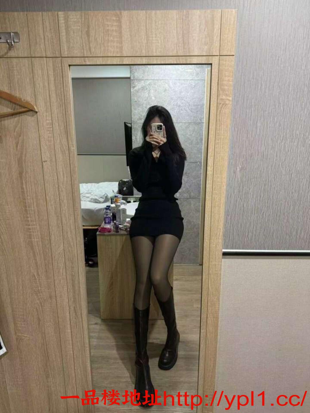Z(2).jpeg