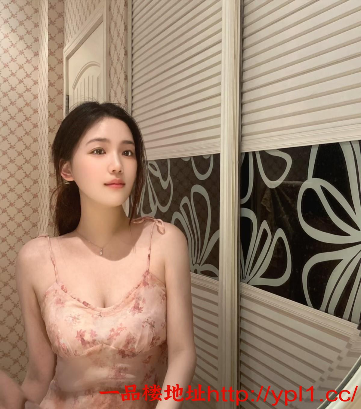 Camera_XHS_17621065250881040g008310uqubum6g005od474uk1vkqncbhc30_EDIT_1.jpg